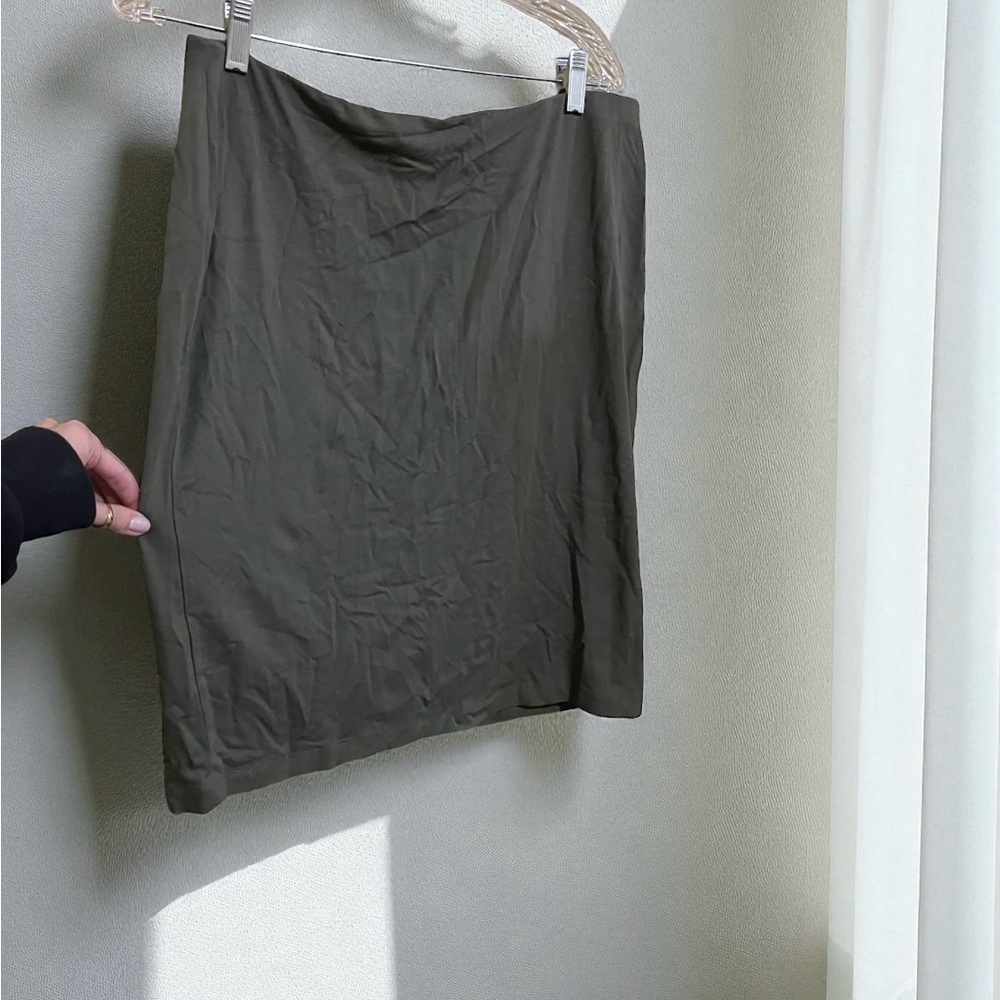 J. Jill NWT Wear Ever Collection Olive Green Stretch Mini Knee Length Skirt Med
